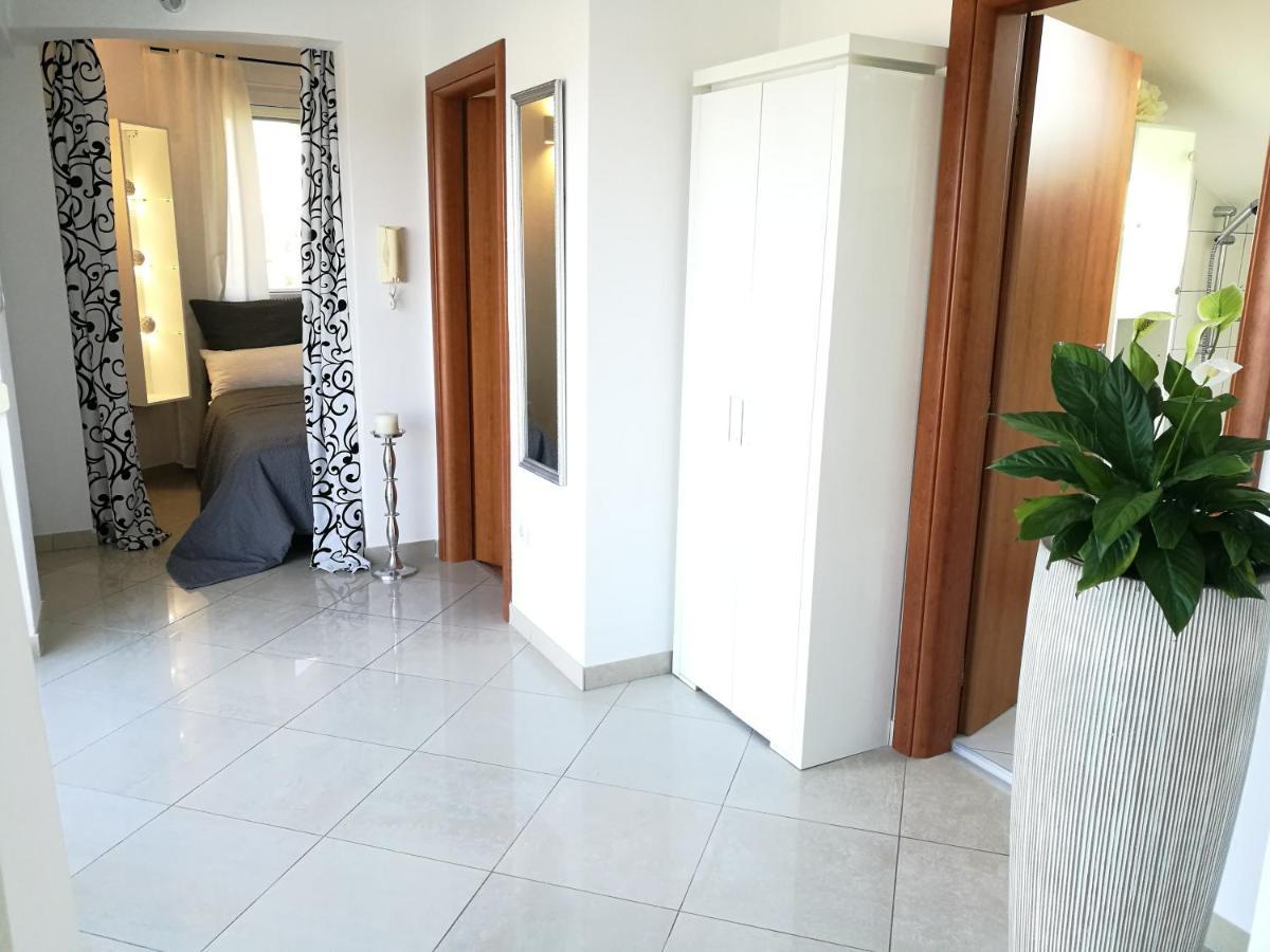 Villa Meli - Apartments Mit Meerblick Medolino Esterno foto