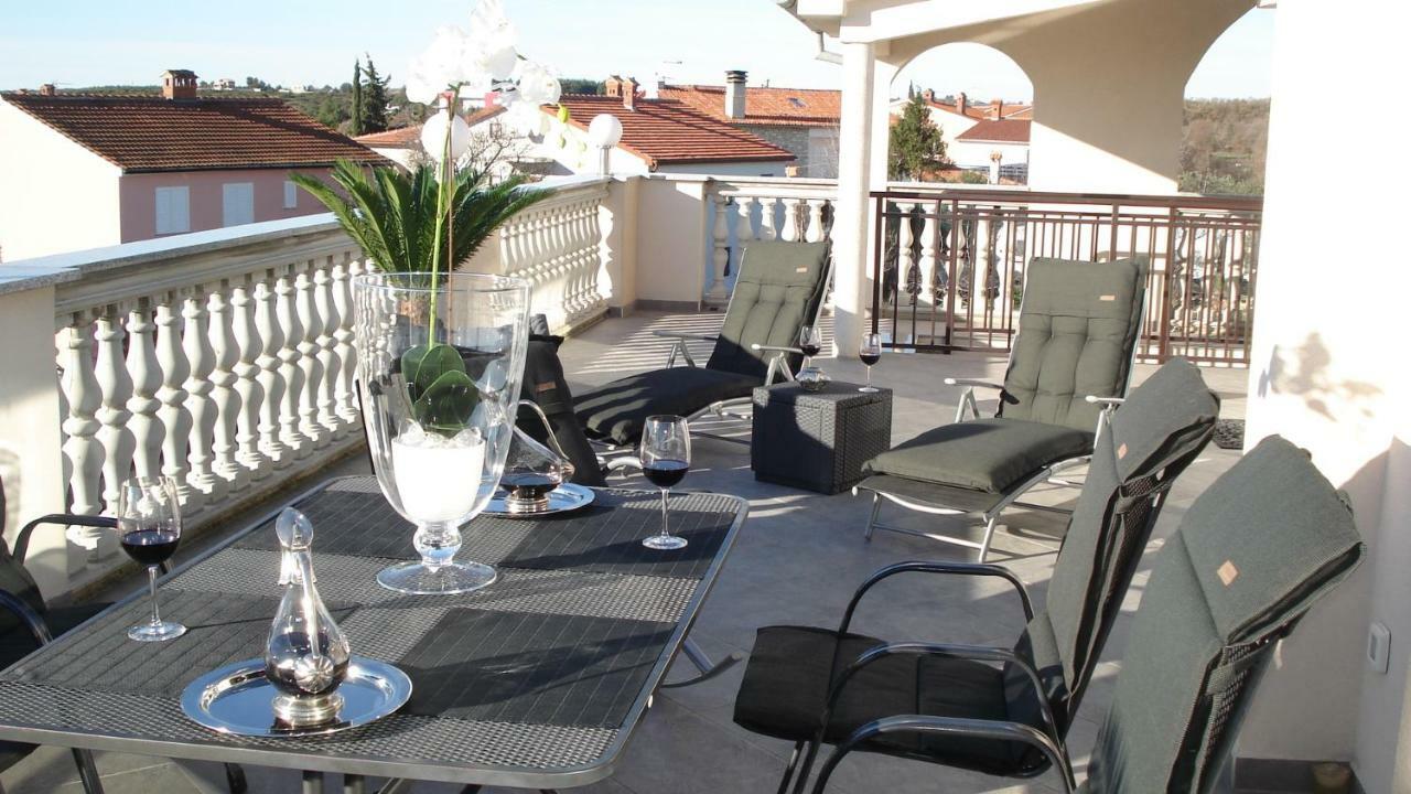 Villa Meli - Apartments Mit Meerblick Medolino Esterno foto