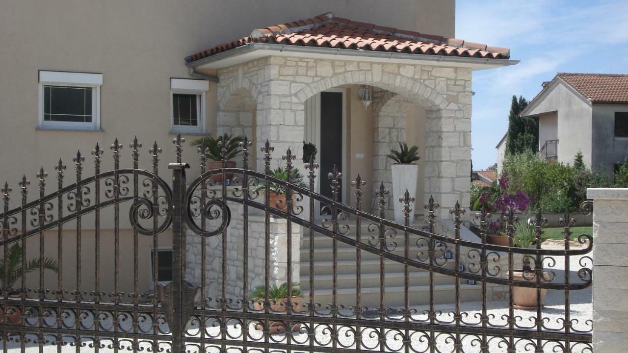 Villa Meli - Apartments Mit Meerblick Medolino Esterno foto