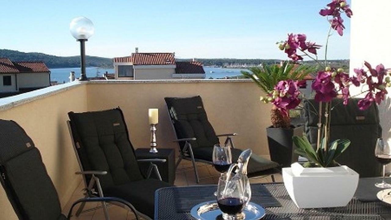 Villa Meli - Apartments Mit Meerblick Medolino Esterno foto